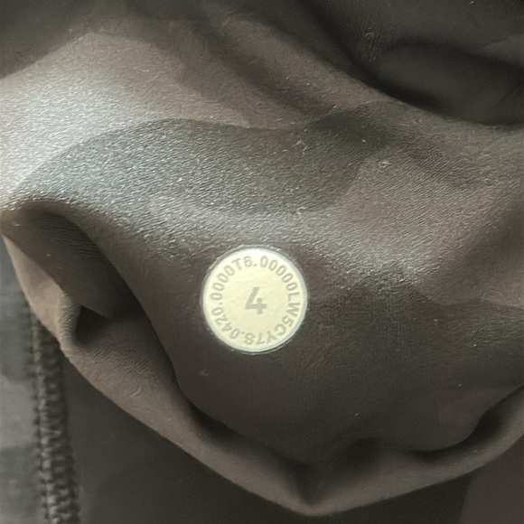 Lululemon sz 4 Fast and Free High-Rise Tight 28" Non-Reflective Brushed Nulux - Picture 4 of 5